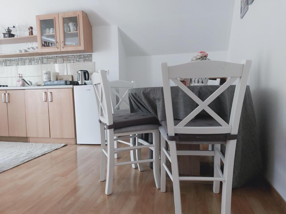 Apartman Cardak Gospić Exterior foto